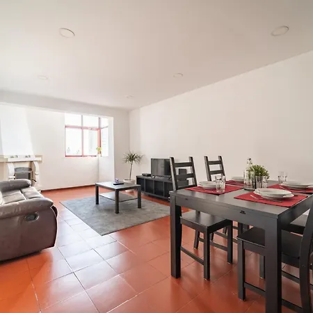 T4 Familiar - Centro - By House And People 布拉加