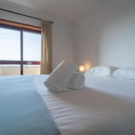 T4 Familiar - Centro - By House And People *