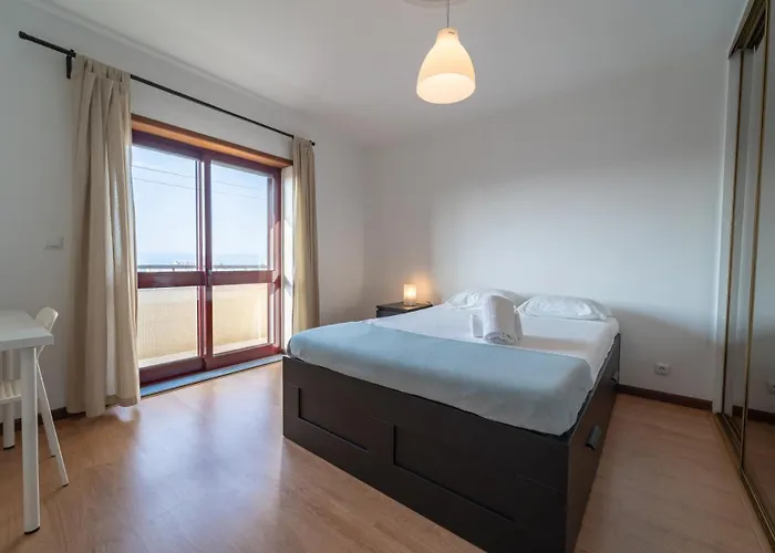 T4 Familiar - Centro - By House&people Apartamento