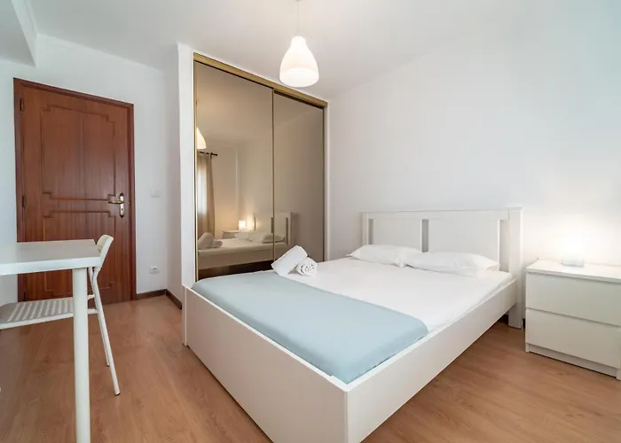 Apartamento T4 Familiar - Centro - By House&people *
